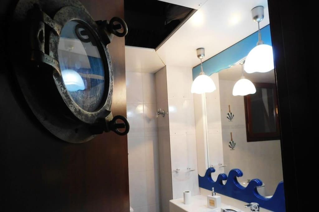 Apartment Marco Polo's Mooring Cozy Navy House